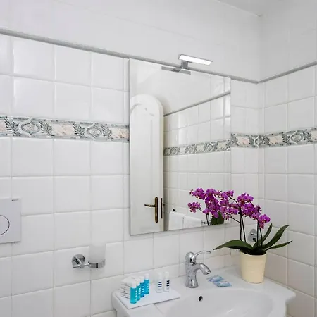 Dalu Guest house 2*